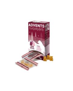 Adventskalender theeberen rood met geopende vakjes en losse theebeer-zakjes op de voorgrond.